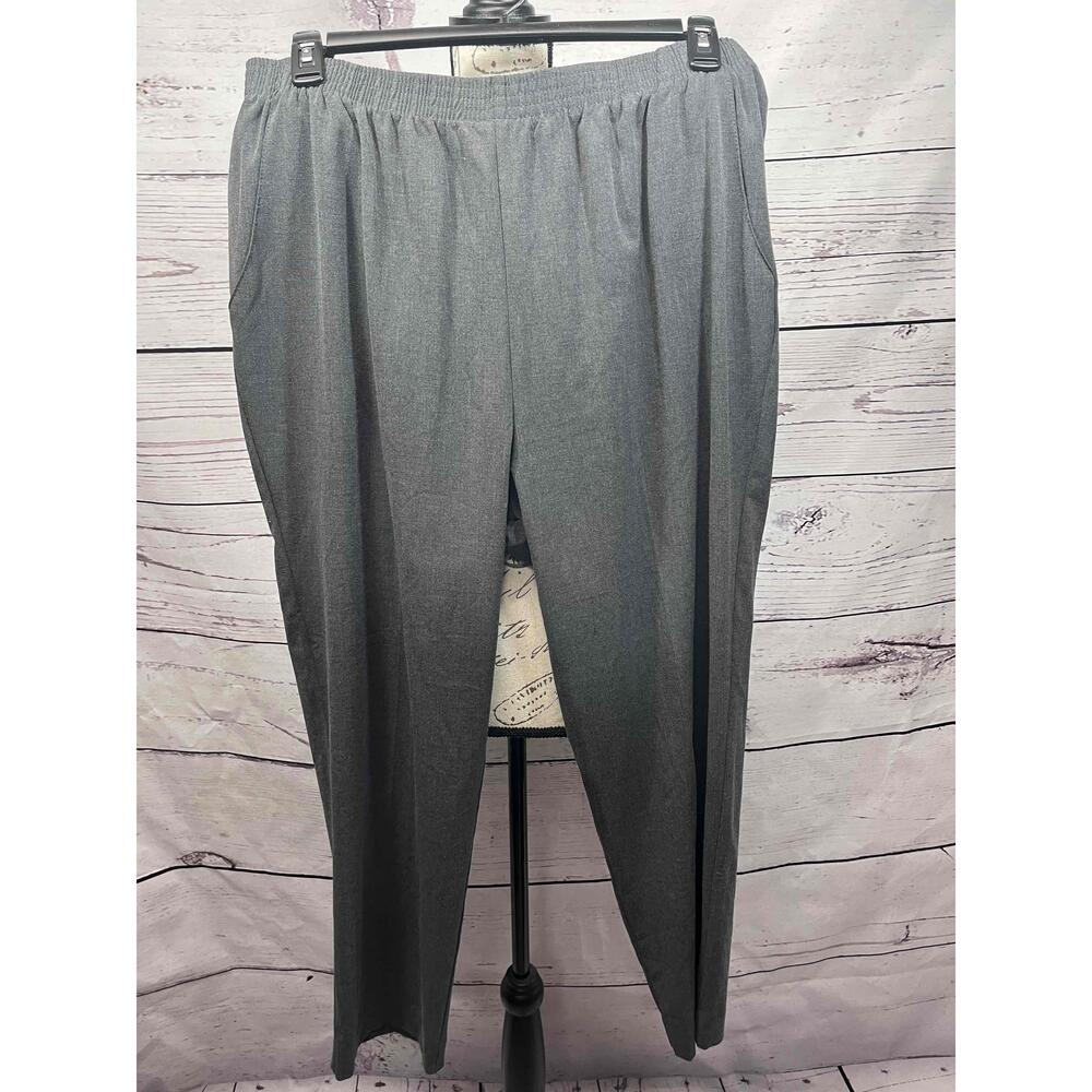 Dressbarn 232W5 Gray‎ Elastic Waist Pleated Pockets Pants Size 18W Short